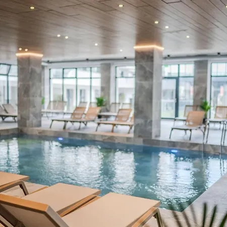 Daire Cosmic Odyssey Free Parking-pool-spa-playground Navodari