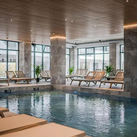 Cosmic Odyssey Free-pool-spa-playground * Navodari