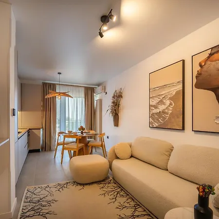 Cosmic Odyssey Free-pool-spa-playground Apartment
