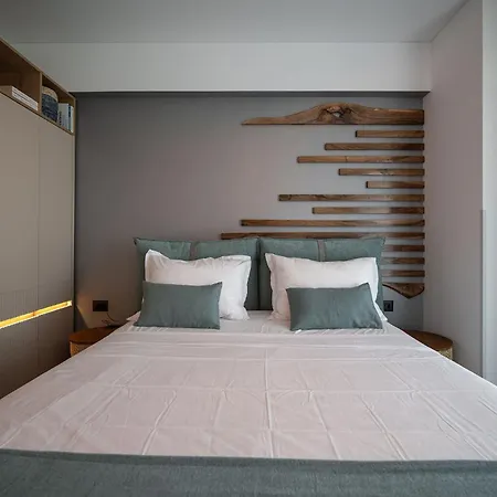 Cosmic Odyssey Free-pool-spa-playground Apartment Navodari